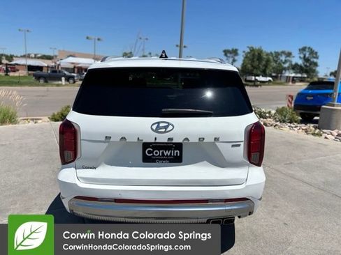 Used 2024 Hyundai Palisade Calligraphy AWD/4WD image 8