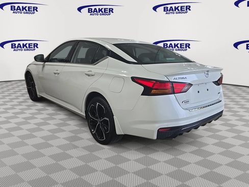 Used 2023 Nissan Altima 2.5 SR AWD/4WD image 7