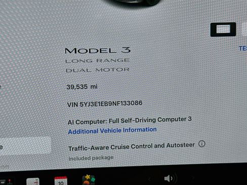 Used 2022 Tesla Model 3 Long Range AWD/4WD image 17