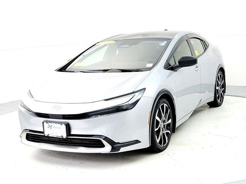 Used 2024 Toyota Prius Prime image 2