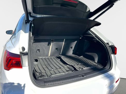 Used 2021 Audi Q3 2.0T Premium image 10