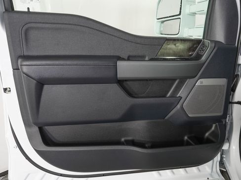 Used 2026 Ford F450 Lariat image 14