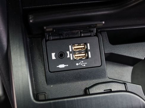 Used 2022 Lexus ES 300h F Sport image 19