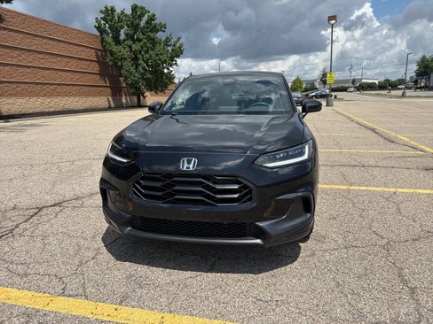 Used 2024 Honda HR-V Sport image 11