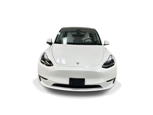 Certified 2023 Tesla Model Y Long Range AWD/4WD image 2