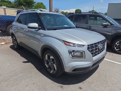 Used 2022 Hyundai Venue SEL w/ Cargo Package