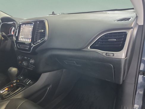 Used 2019 Jeep Cherokee Limited AWD/4WD image 21