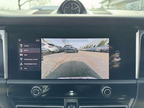 Used 2023 Porsche Macan GTS image 25
