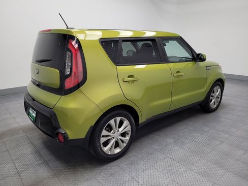 Used 2016 Kia Soul + FWD image 10