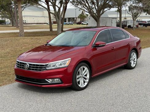 Used 2018 Volkswagen Passat 2.0T SE image 4