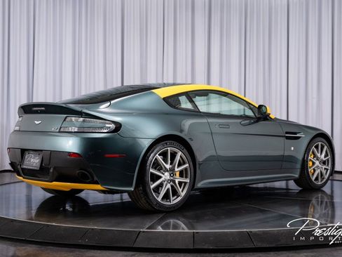 Used 2015 Aston Martin V8 Vantage GT image 19
