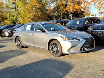 New 2025 Lexus ES 350 w/ Premium Package
