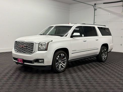 Used 2018 GMC Yukon XL Denali w/ Denali Ultimate Package AWD/4WD image 1