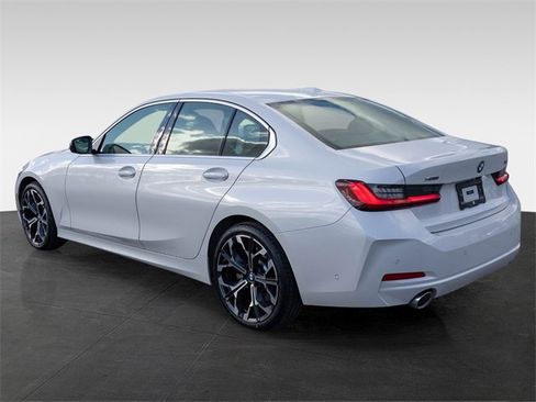 Certified 2025 BMW 330i xDrive Sedan image 7