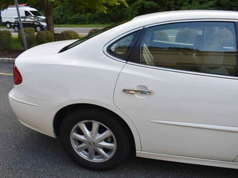 Used 2005 Buick LaCrosse CXL FWD image 68