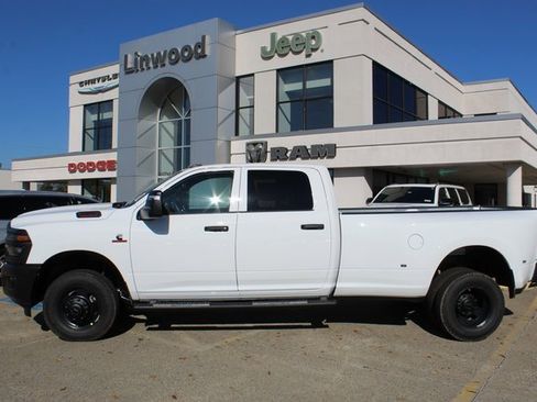 New 2026 RAM 3500 Tradesman image 2
