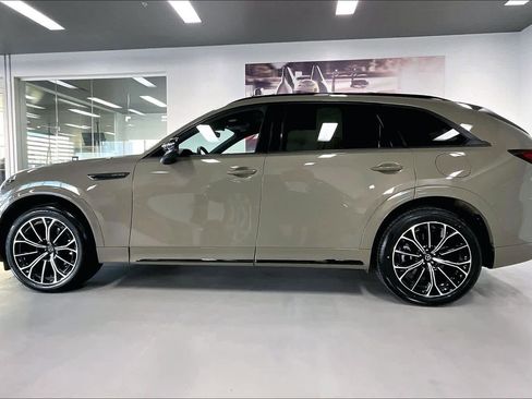 Used 2025 MAZDA CX-70 3.3 Turbo S w/ Premium Package image 3