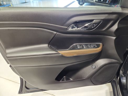 Certified 2023 GMC Acadia SLE w/ Elevation Edition image 14