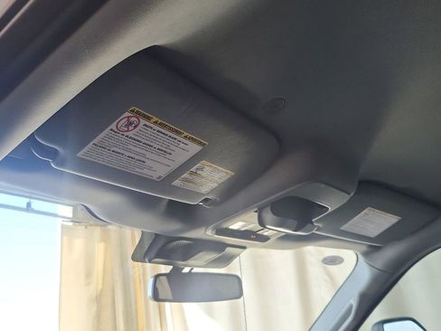 Used 2023 Ford F250 XLT w/ FX4 Off-Road Package image 13