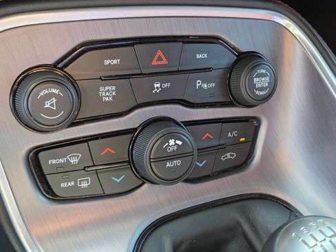Used 2016 Dodge Challenger R/T Plus RWD image 23