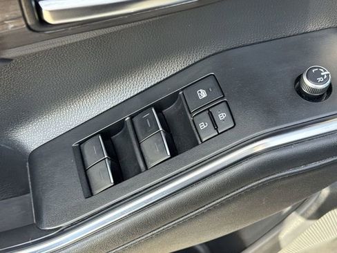 Used 2021 Toyota Highlander Platinum image 15