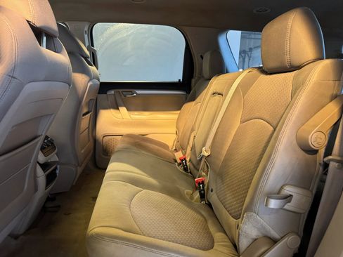 Used 2009 Saturn Outlook XE w/ Preferred Package image 22