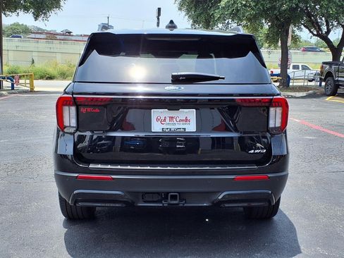 Certified 2025 Ford Explorer ST-Line w/ ST-Line Street Pack AWD/4WD image 7