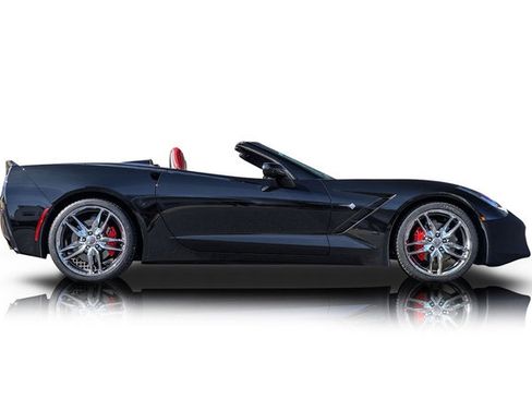 Used 2019 Chevrolet Corvette Stingray Convertible w/ 2LT Preferred Equipment Group image 2
