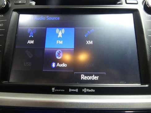Used 2019 Toyota Highlander XLE image 42