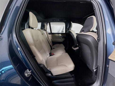 New 2026 Volvo XC90 B6 Core w/ Protection Package image 27