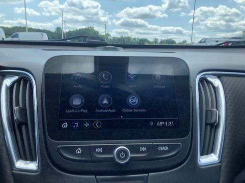 Used 2019 Chevrolet Malibu LT FWD image 26