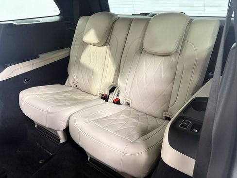 Used 2023 Mercedes-Benz GLS 63 AMG 4MATIC image 30