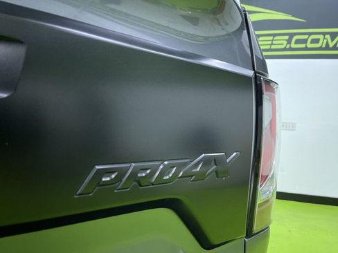 Used 2021 Nissan Titan PRO-4X w/ Pro-4x Convenience Package image 12