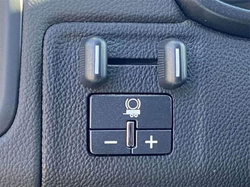 Used 2019 Chevrolet Colorado ZR2 image 26