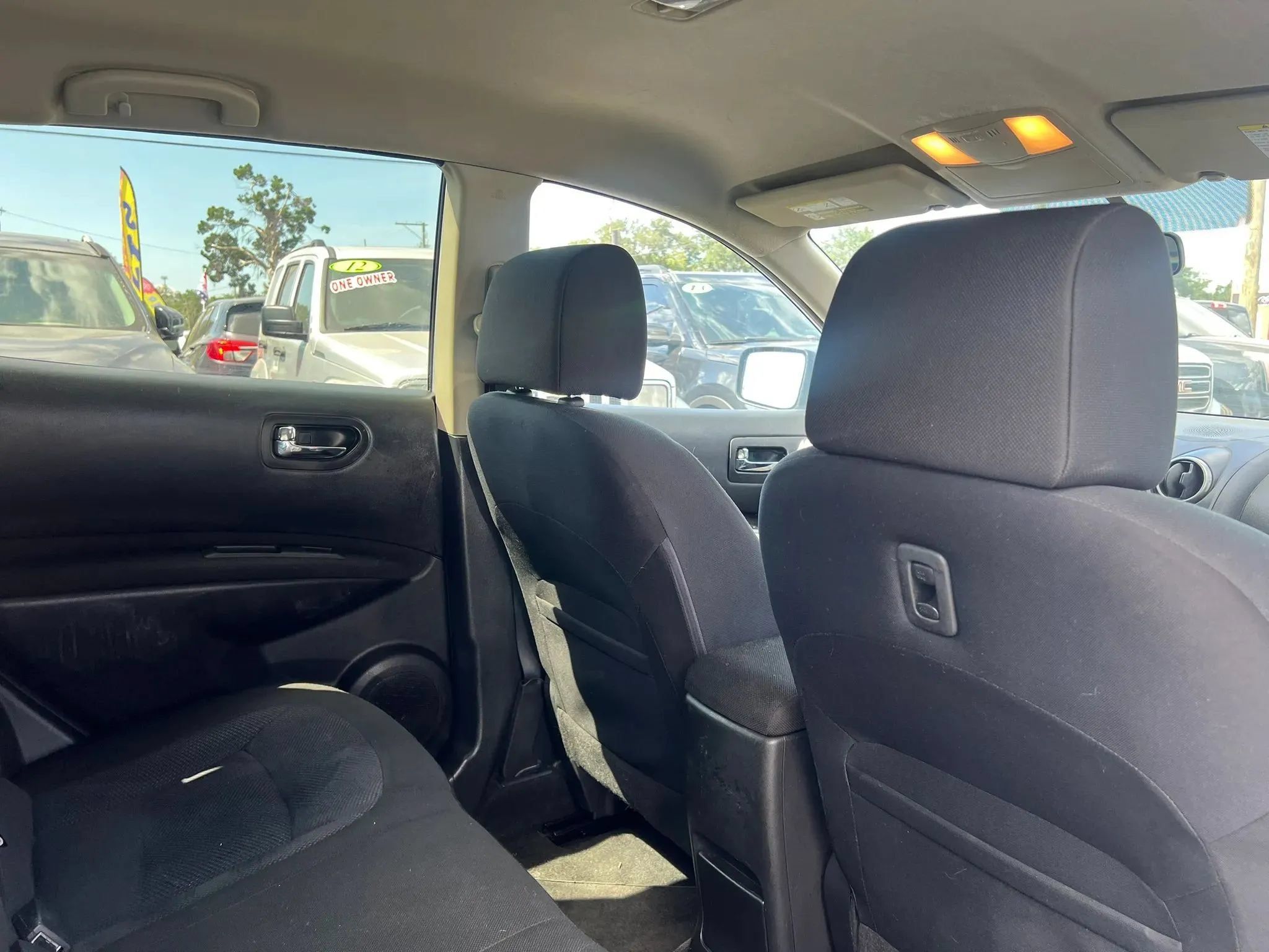 Used 2015 Nissan Rogue S w/ Convenience Package AWD/4WD image 17