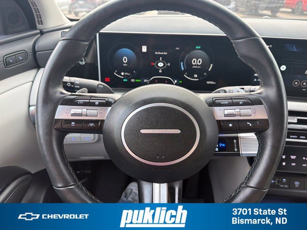 Used 2025 Hyundai Tucson Limited AWD/4WD image 9