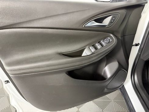 Used 2025 Buick Encore GX Preferred image 23