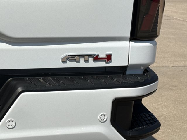 Used 2025 GMC Sierra 2500 AT4 AWD/4WD image 10