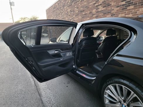 Used 2017 BMW 750Li xDrive image 13