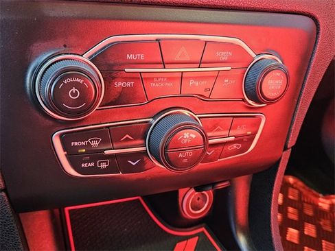 Used 2022 Dodge Charger R/T w/ Blacktop Package image 21