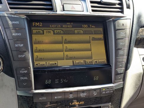 Used 2010 Lexus LS 460 image 22