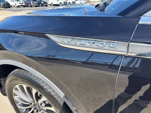 Used 2020 Lincoln Aviator Reserve w/ Equipment Group 201A image 5