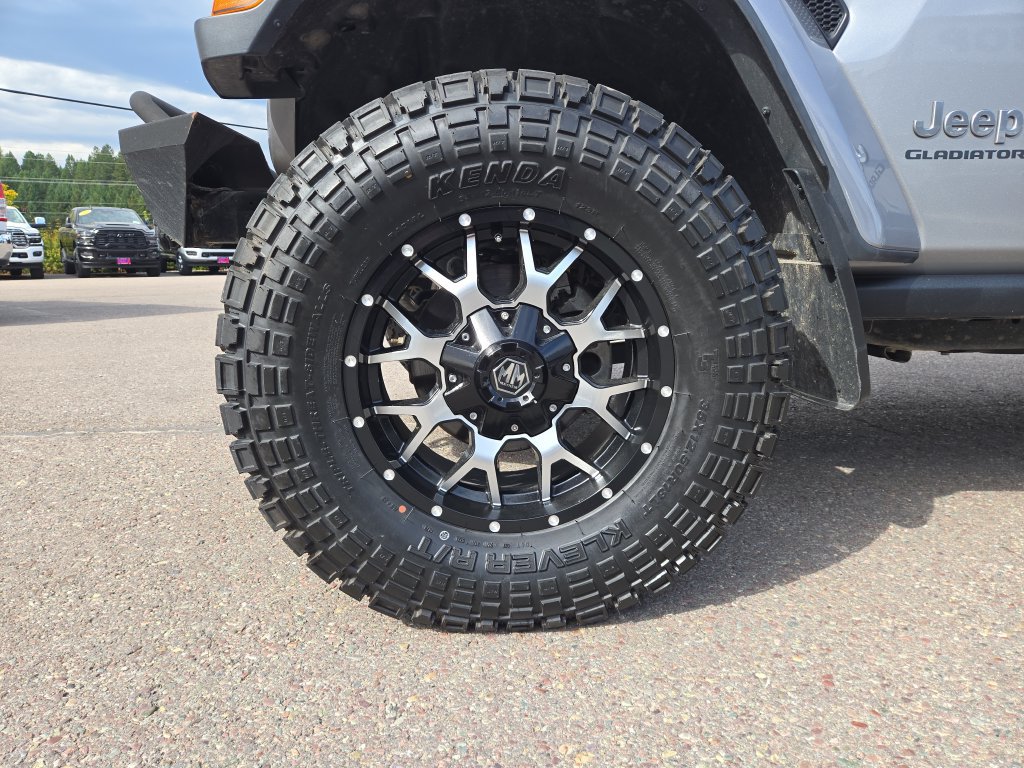 Used 2020 Jeep Gladiator Overland w/ Uconnect 4C Nav & Sound Group AWD/4WD image 10