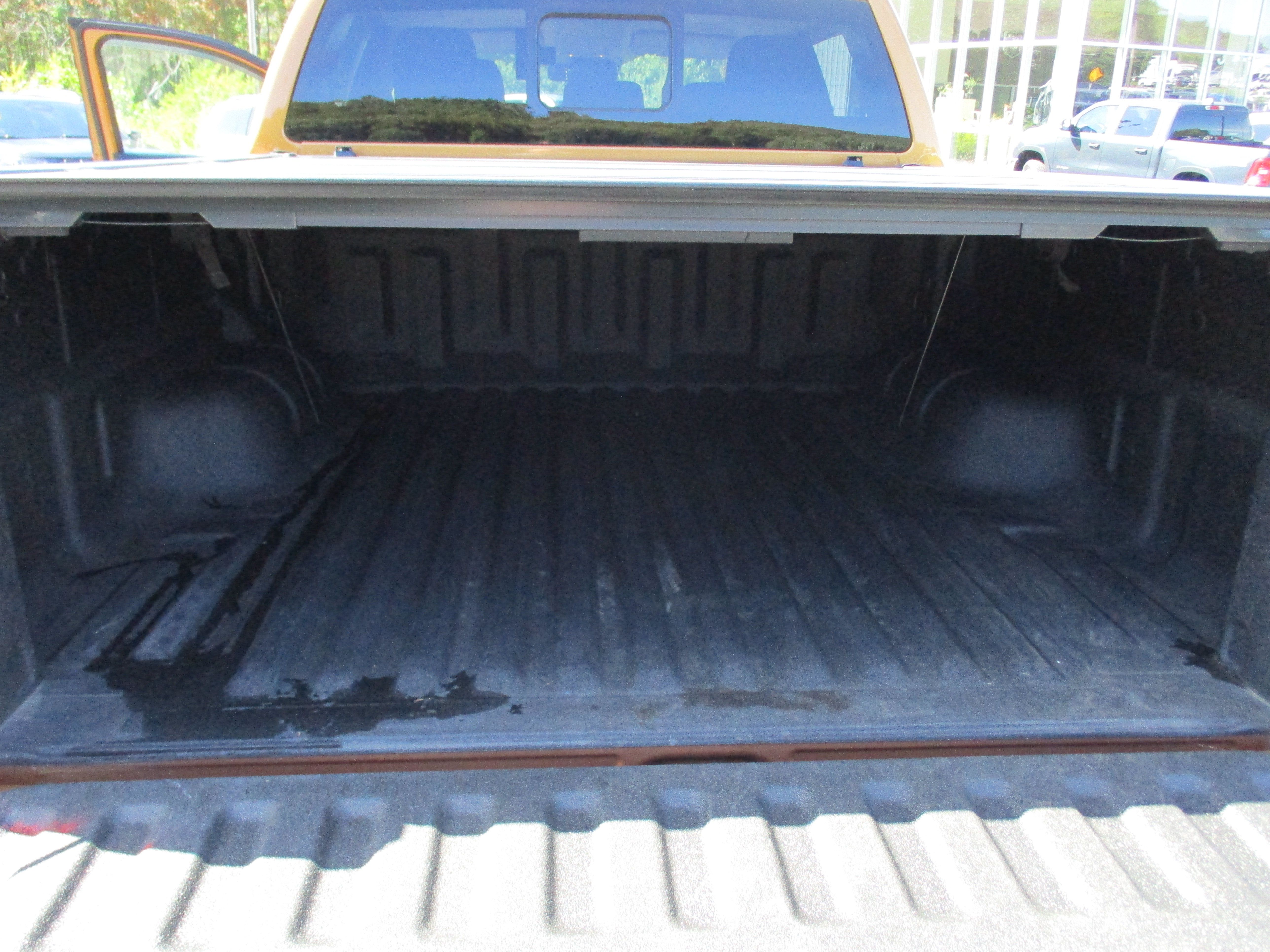 Used 2019 Ford Ranger XLT w/ Equipment Group 302A Luxury AWD/4WD image 13