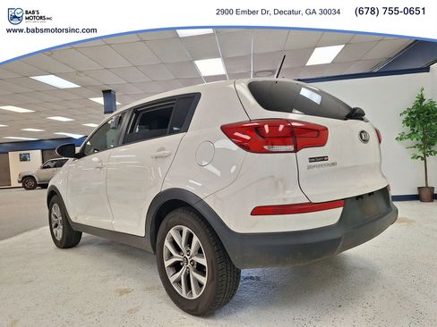 Used 2016 Kia Sportage LX FWD image 11