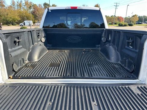 Used 2019 Ford F150 Lariat w/ Trailer Tow Package image 28