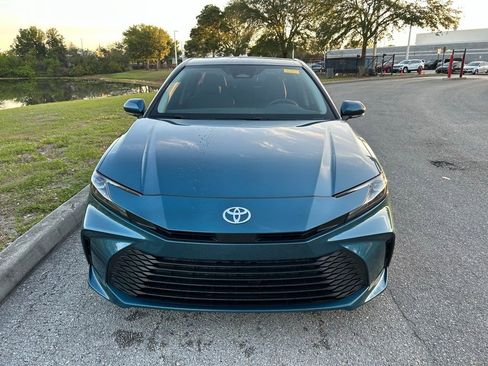 Used 2026 Toyota Camry LE w/ Convenience Package image 8