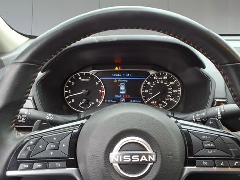 Used 2024 Nissan Altima 2.5 SR w/ SR Premium Package image 12