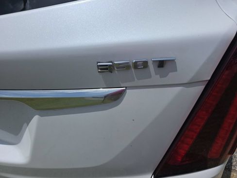 Used 2022 Cadillac XT5 Premium Luxury FWD image 12