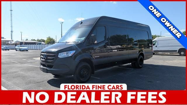Used 2022 Mercedes-Benz Sprinter 3500 image 1